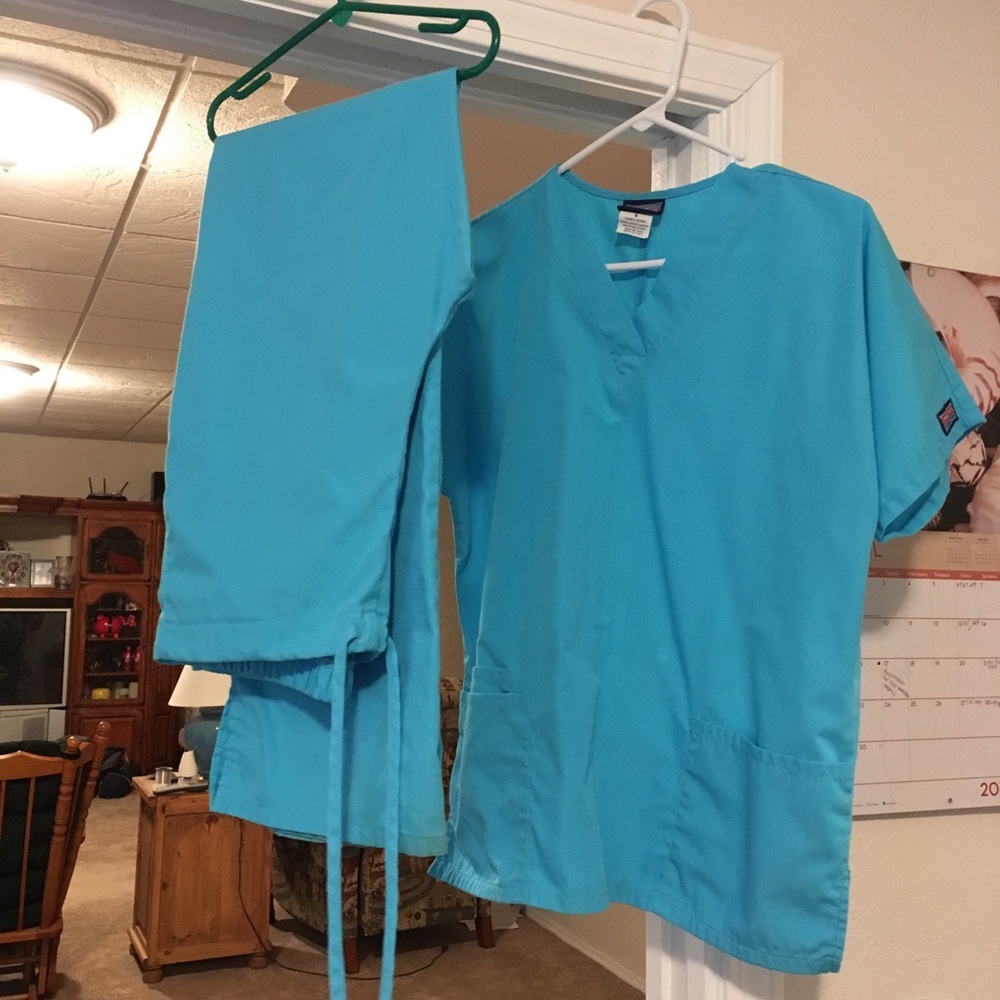 Cherokee Workwear Scrubs